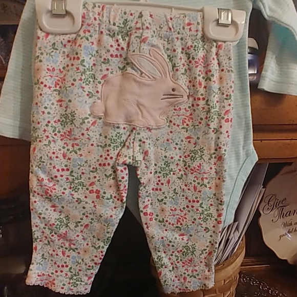 Matching set - Picture 3 of 3